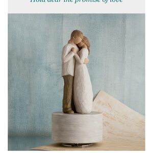 Willow Tree “The Promise” Music Box “NEW IN BOX